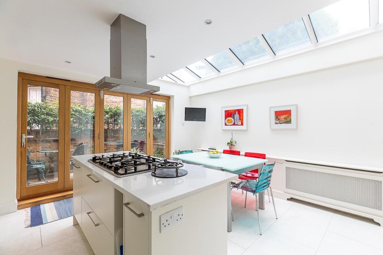 Joivy Stunning 3 Bed, 2 Bath House With Garden And Rooftop Terrace Apartment London Exterior photo